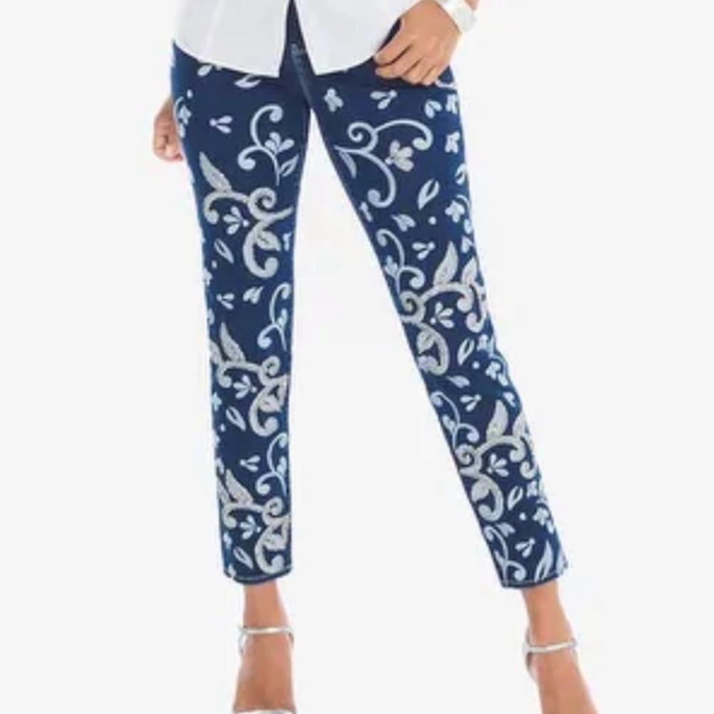 Chicos so slimming ankle denim blue jeans with beading size 0 (Small)